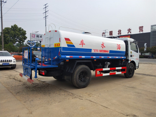 8方灑水車 8方灑水車