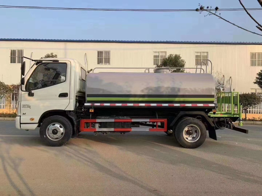小型灑水車 小型灑水車